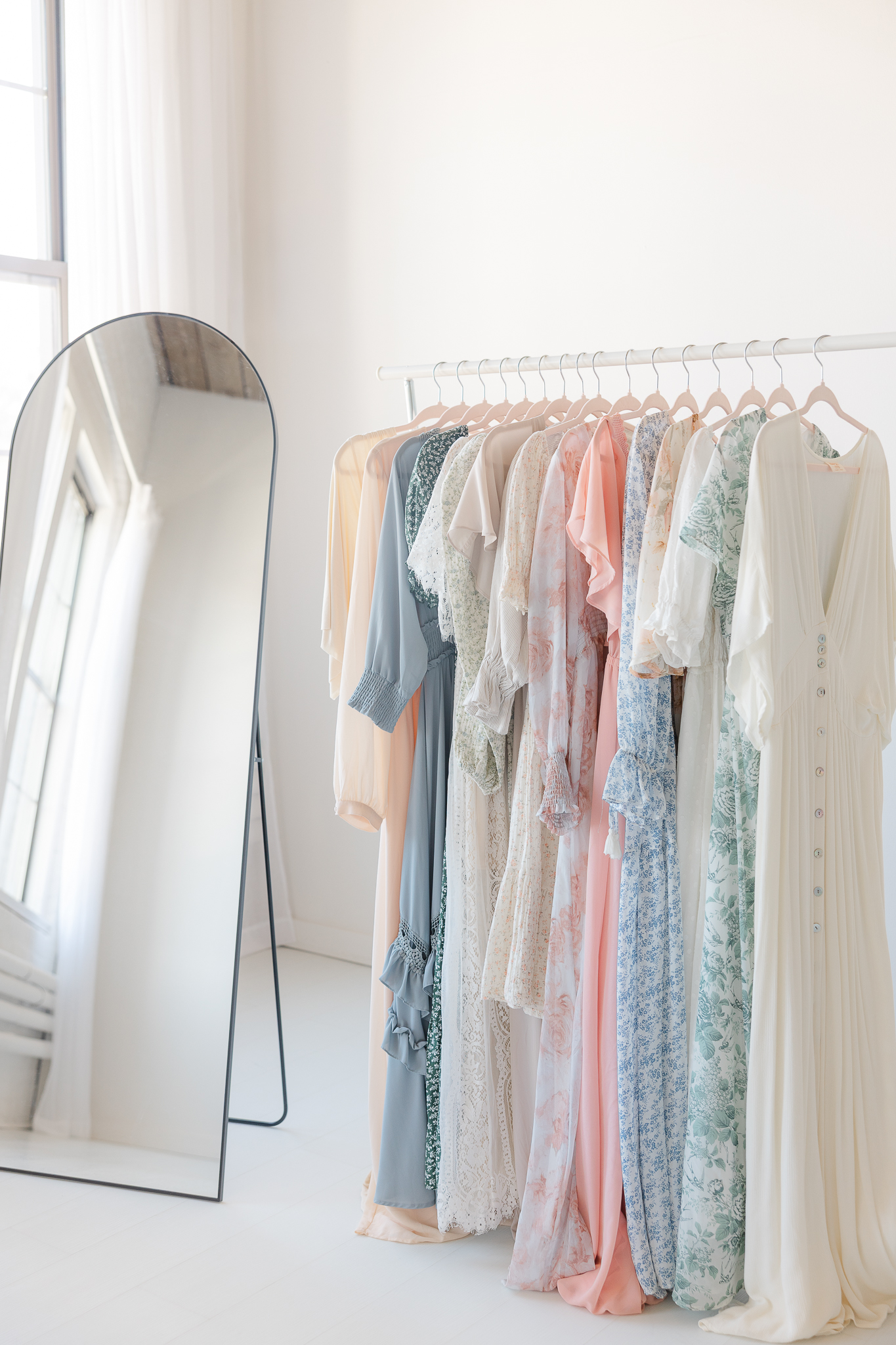 photography client wardrobe dresses offering ideas for what to wear for family photos